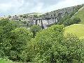 malham-cove-approach-1218-100708