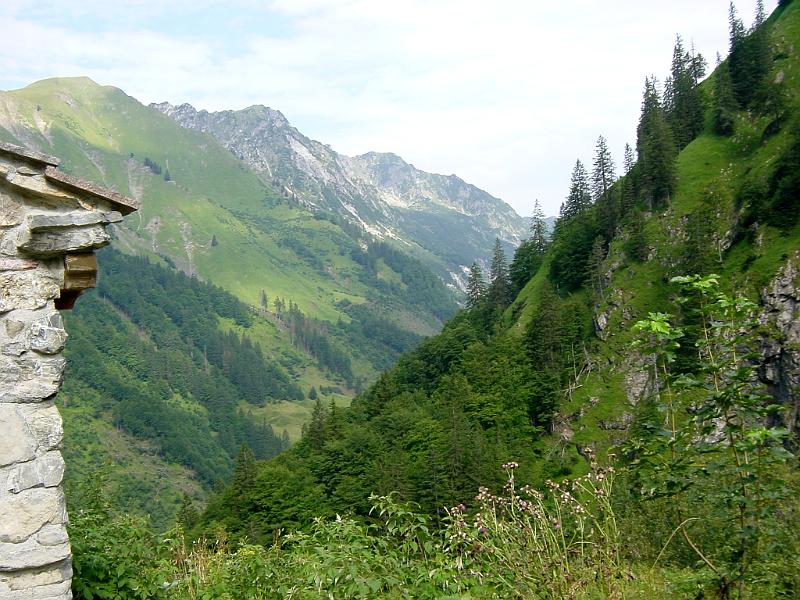 On the way to Kemptner Hütte 10.53